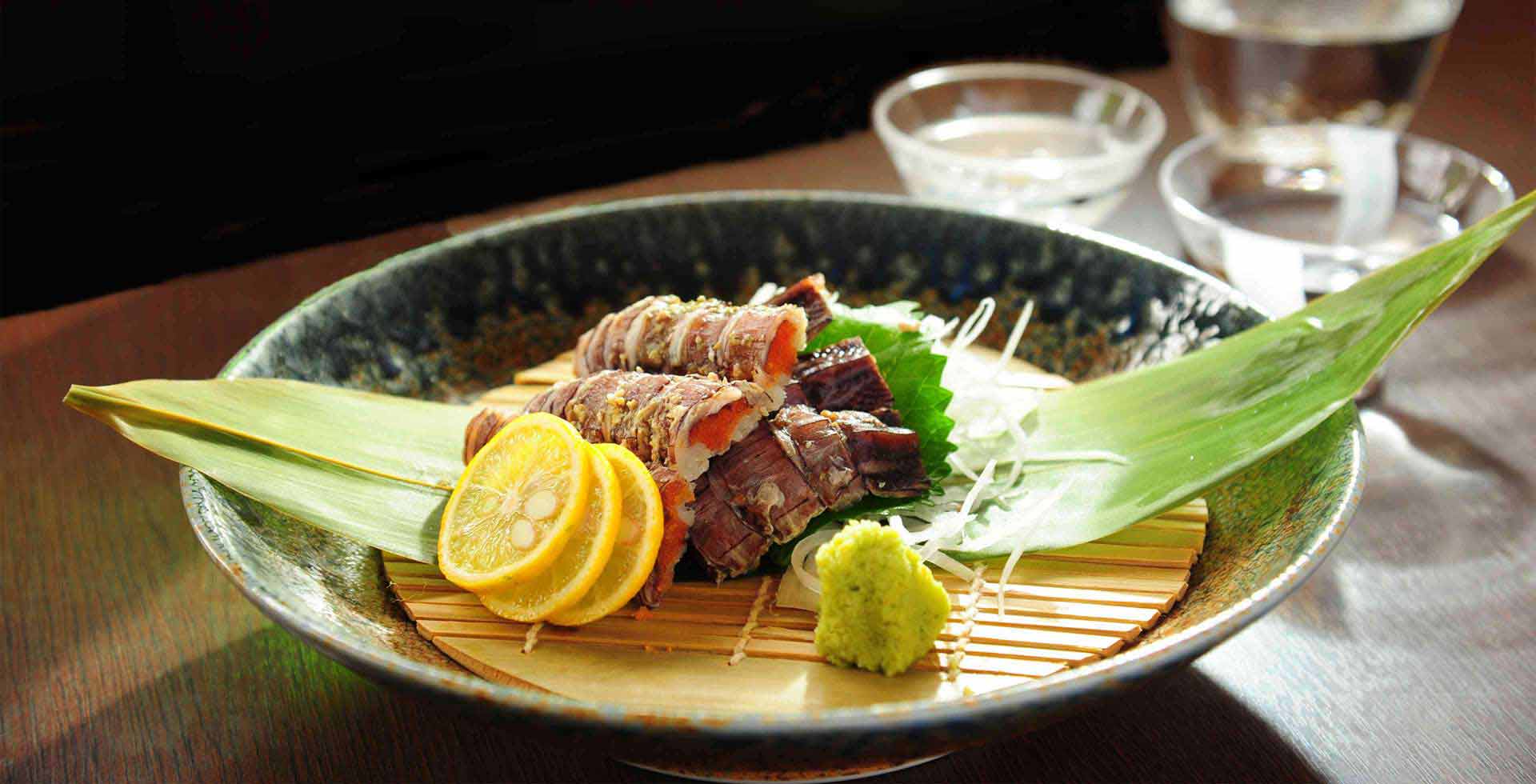 北海道小樽：旬の春しゃこ（蝦蛄）を召し上がれ小樽たけの寿司
