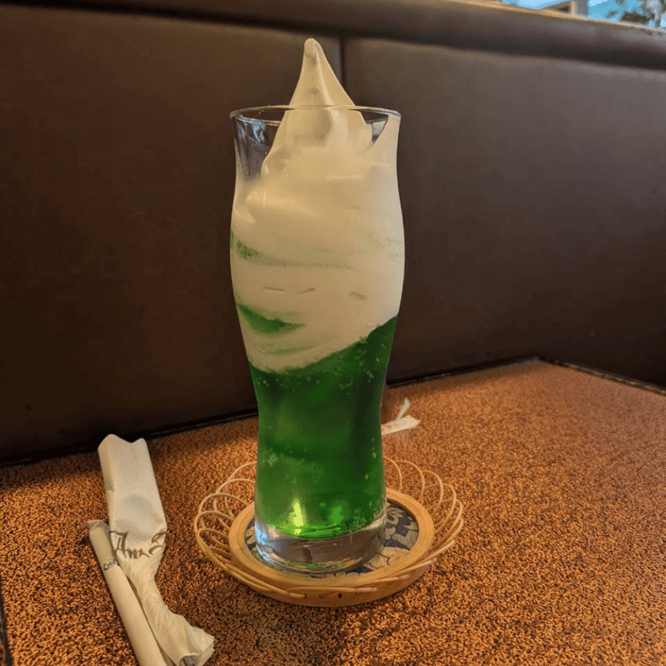 あまとうのメロンクリームソーダ